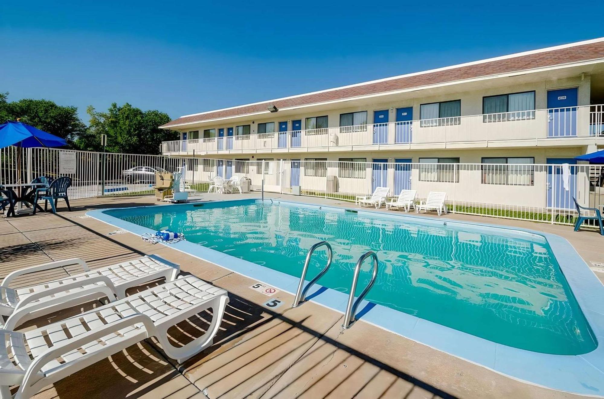 Park Inn By Radisson, Thornton Zewnętrze zdjęcie